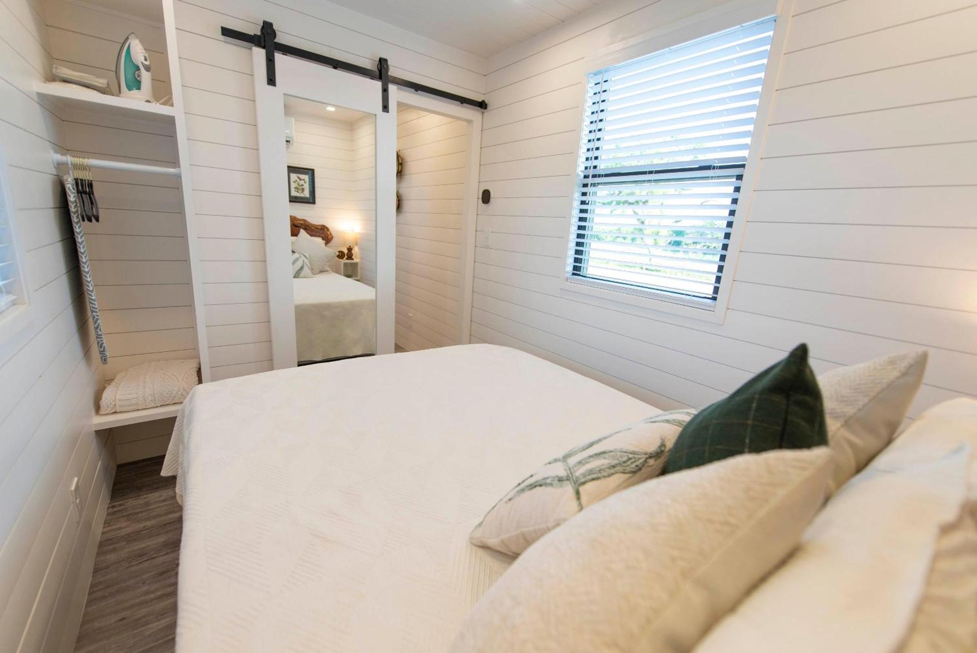 Villa The Woods- Container Tiny House 12 Min To Magnolia/Baylor/Downtown Bellmead Esterno foto